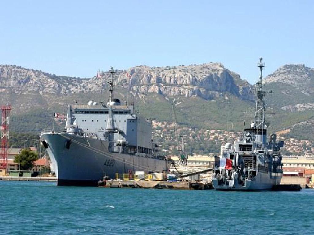 183 TOULON ET SA RADE (148).jpg